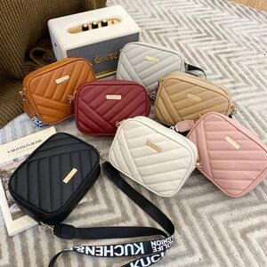 Chic Quilted Crossbody Bag